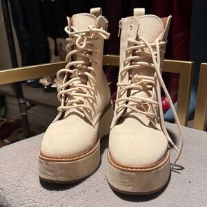 Cool Planet by Steve Madden Women's Cream Platform Boots